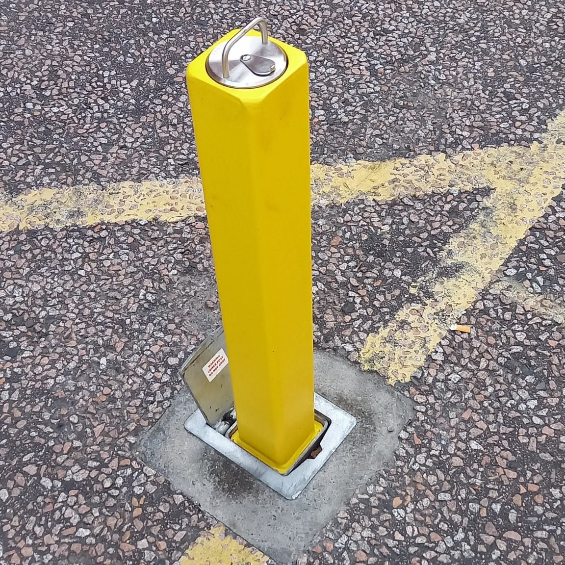 Square Telescopic Security Post / Bollard (90mm x 670mm)