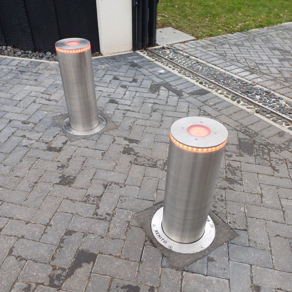 Benito Automatic Bollard 220 x 600mm – 8mm Thickness