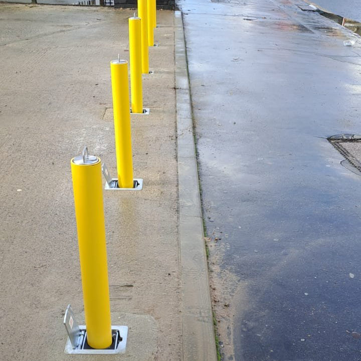 Removable Heavy Duty Bollard with Integral Lock