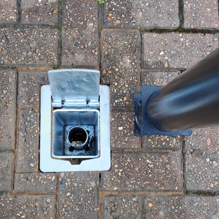 Removable Heavy Duty Bollard with Integral Lock