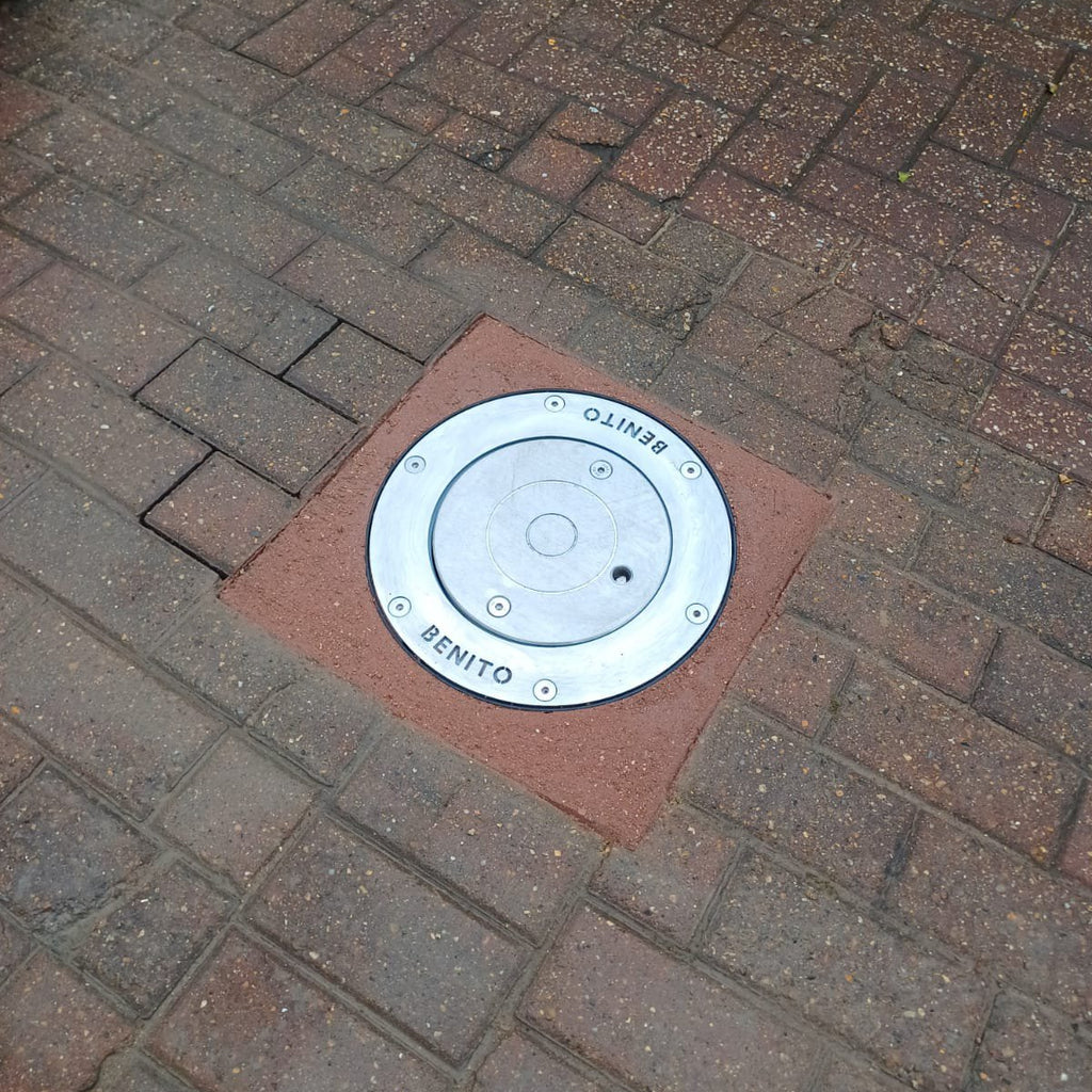 Benito Semi Automatic Stainless Steel Bollard