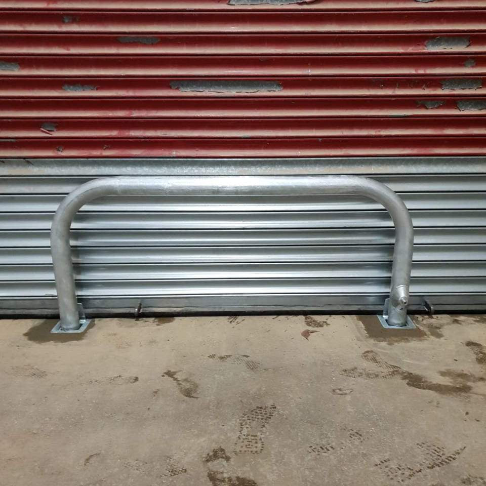Heavy Duty Steel Removable Hoop Barrier - 1.5m Long