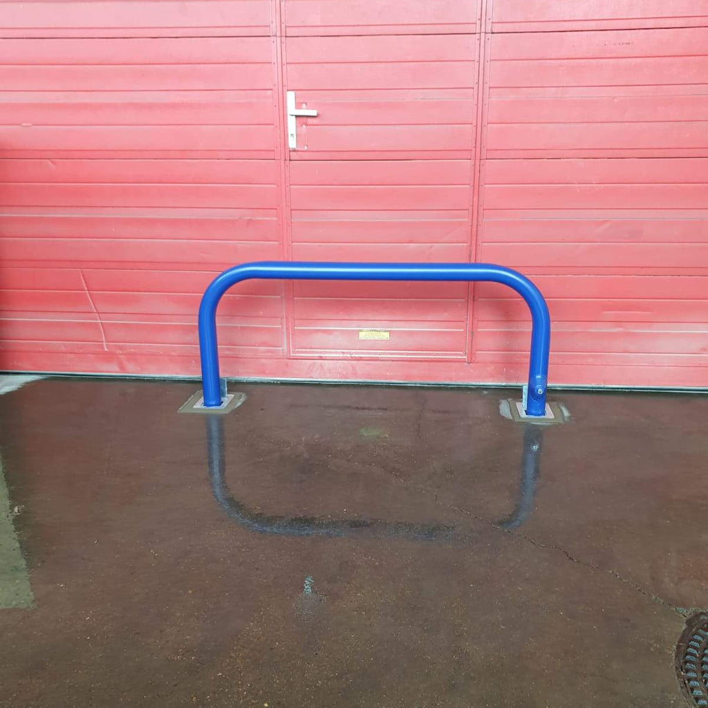 Heavy Duty Steel Removable Hoop Barrier - 1.5m Long