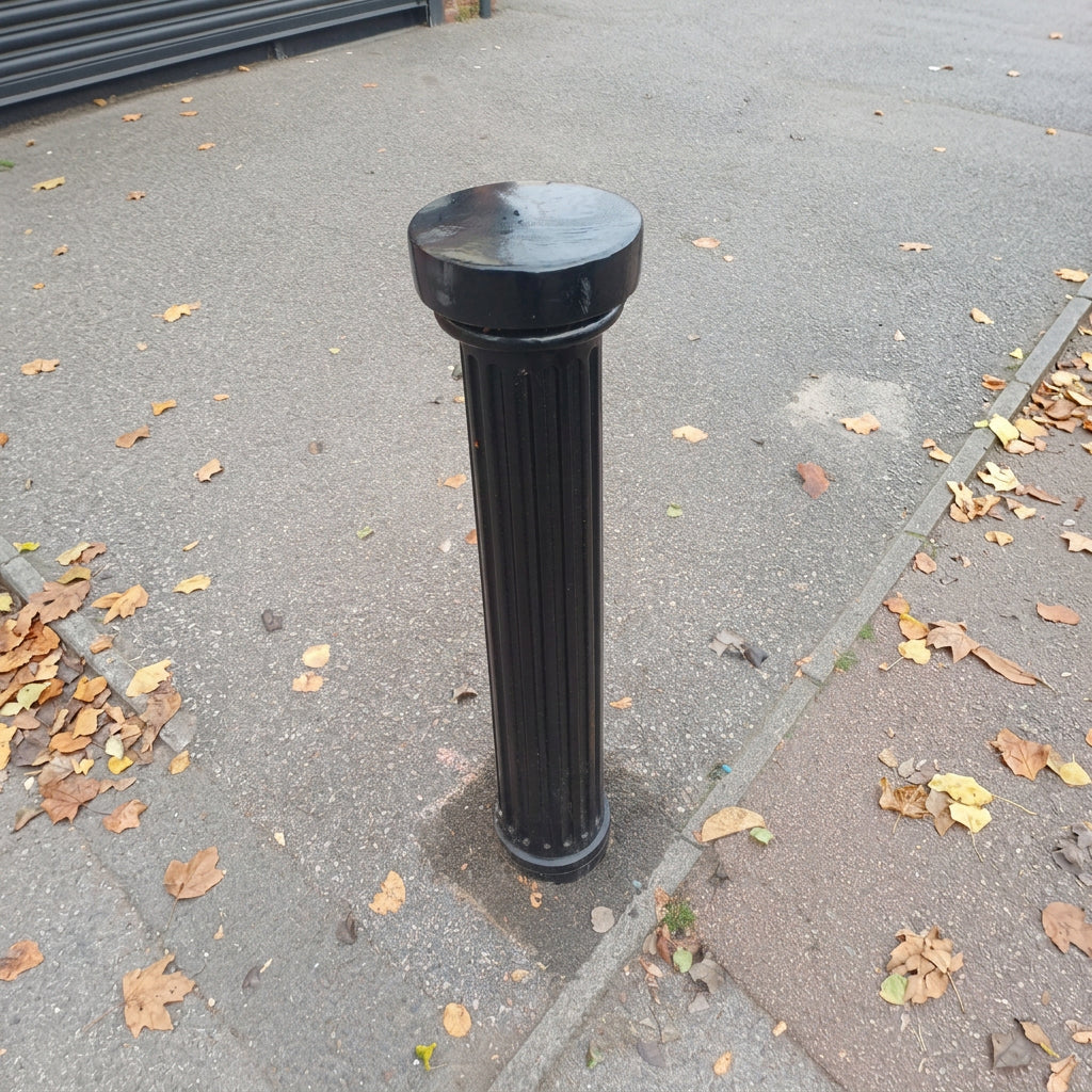 Hexham Ferrocast Polyurethane Bollard
