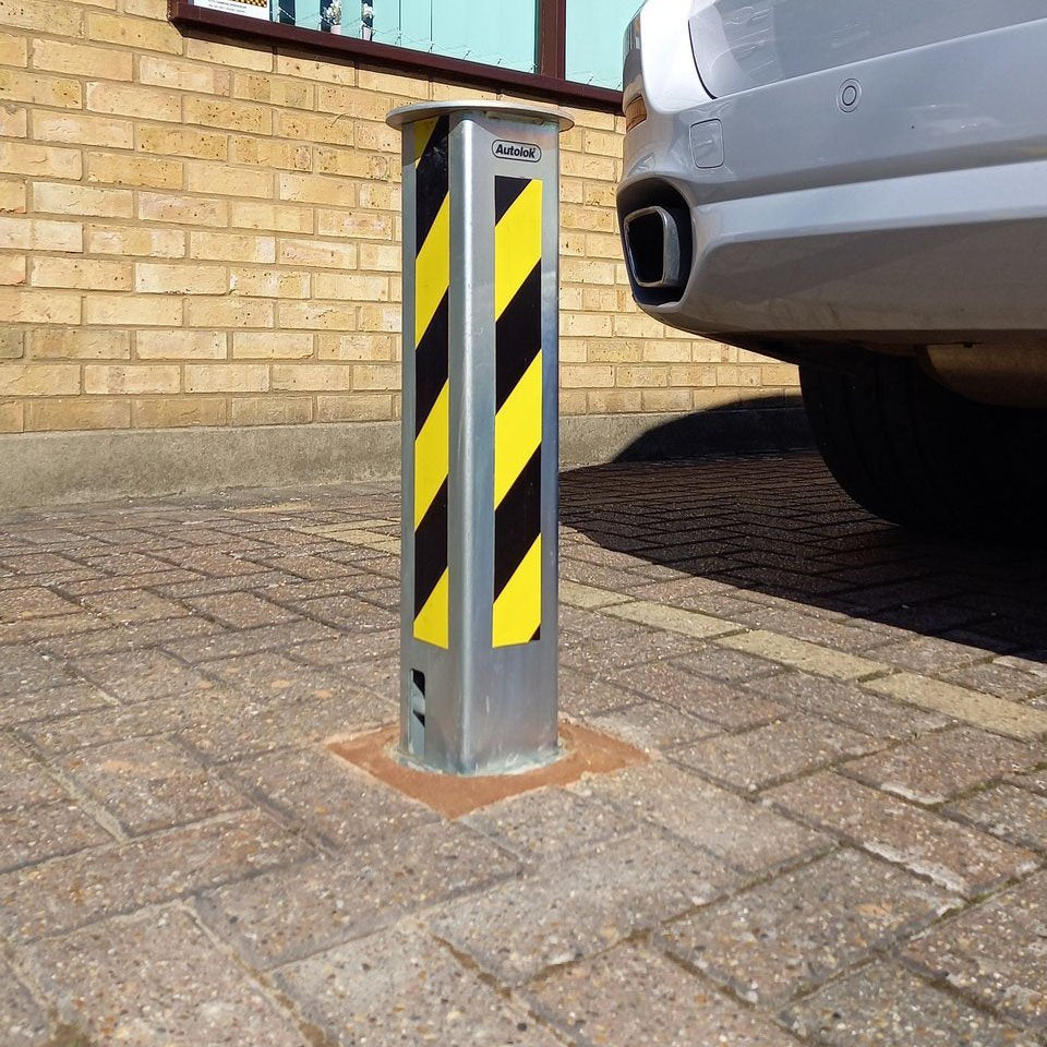 Telescopic Anti-Ram - Heavy Duty and Very Effective