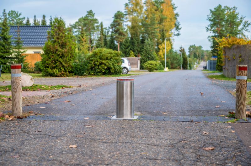 Bollard maintenance Bollard maintenance