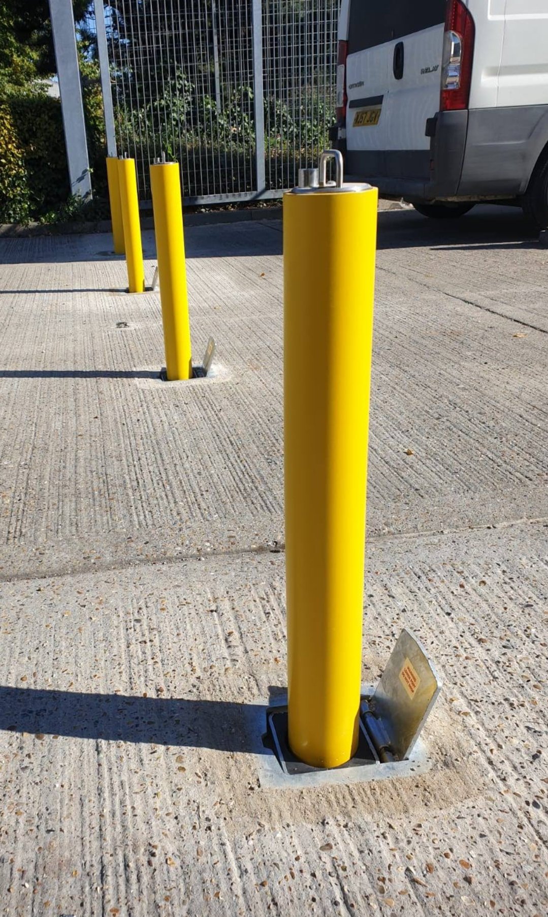 Removable Heavy Duty Bollard with Integral Lock - Image 15