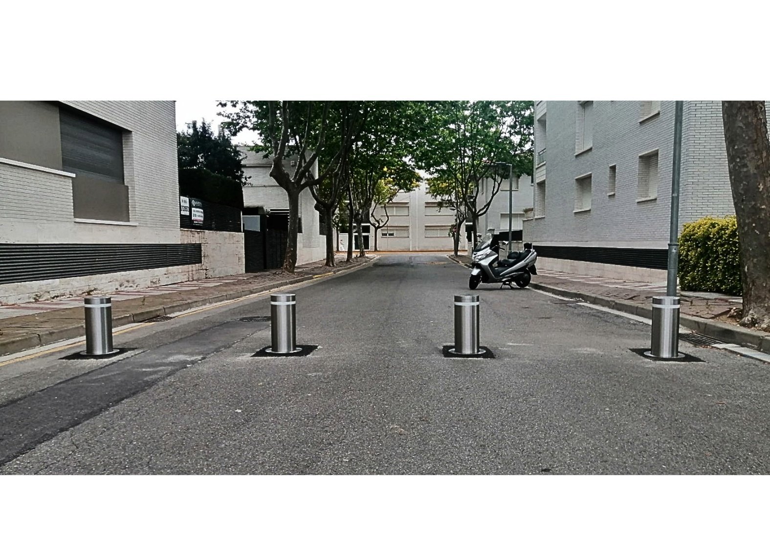 Benito Semi Automatic Stainless Steel Bollard - Image 5